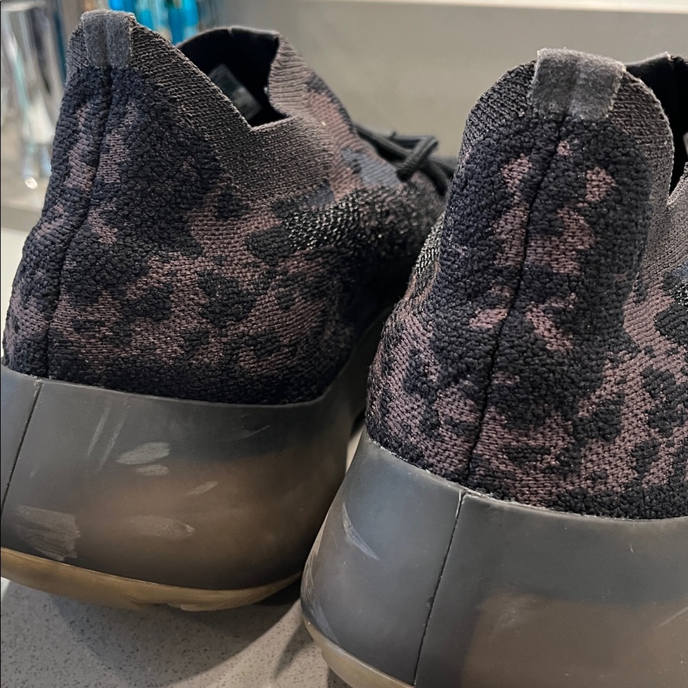 Men’s Adidas Yeezy Boost 380 Onyx - Picture 5 of 13